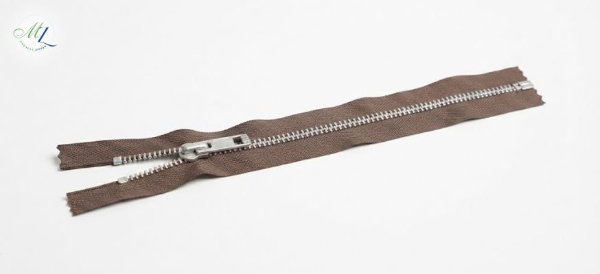What Should You Look for in a Wholesale Zipper Supplier? 
