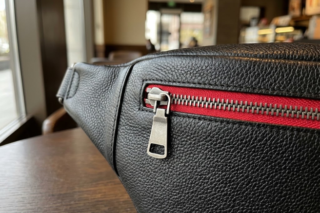 Metal Zipper Supplier and Manufacturer in Pakistan - Muqadas Zipper Bag