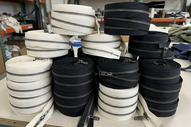 Metal Zipper Supplier and Manufacturer in Pakistan - Muqadas Zipper rolls