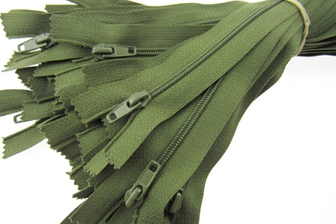 Nylon Zipper Supplier and Manufacturer in Pakistan - Muqadas Zipper Gallery 4